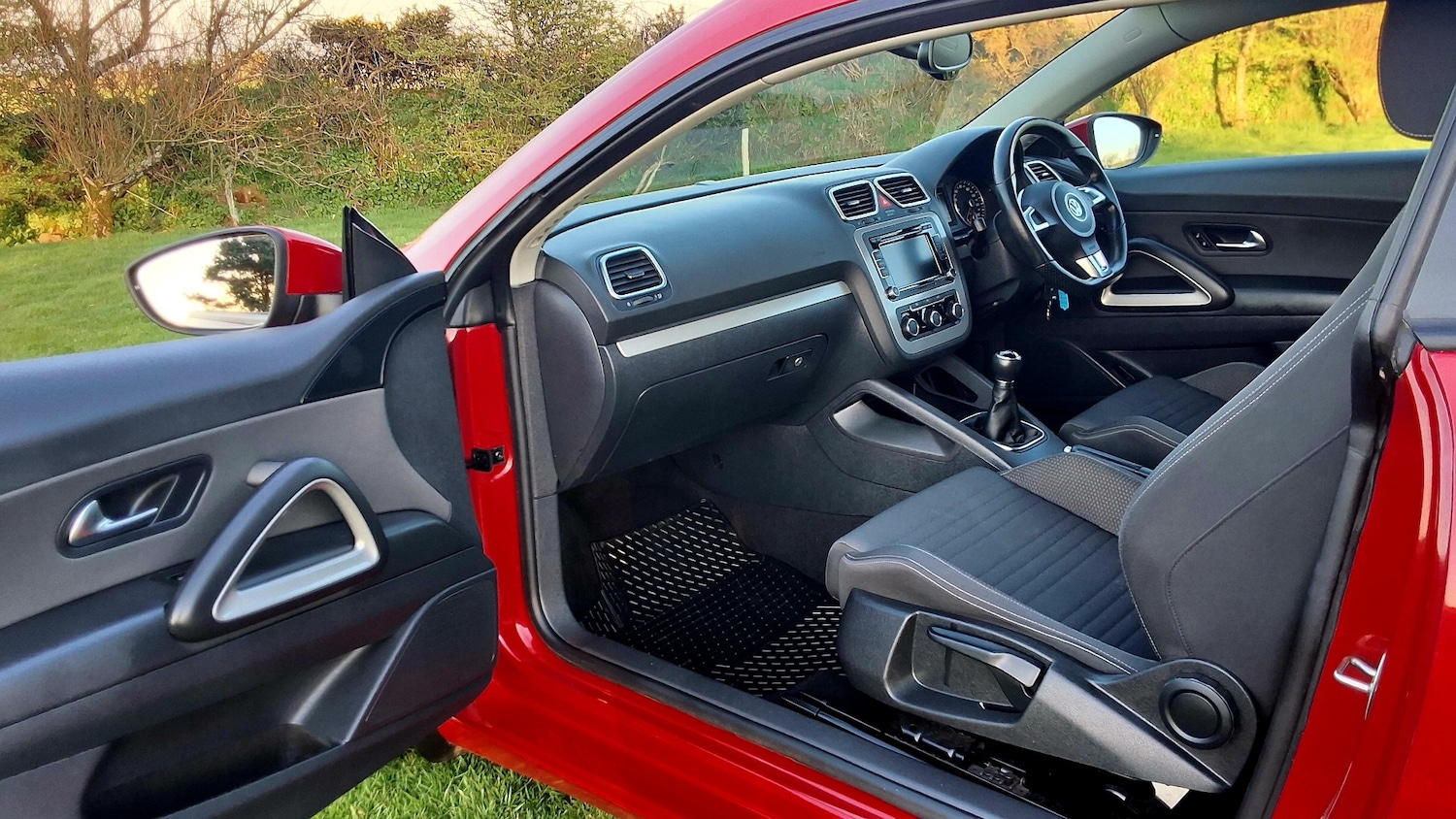 Used Volkswagen Scirocco 2012 for sale - 77954126: Photo 22