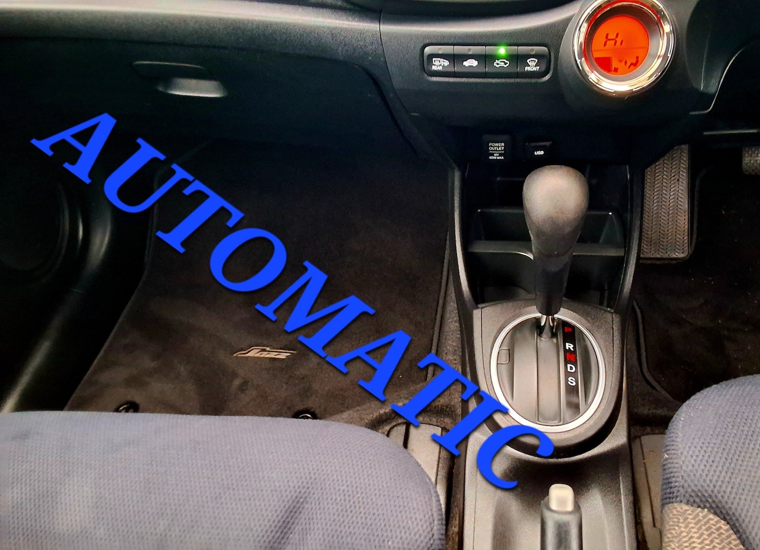 Used Honda Jazz 2011 for sale - 77022973: Photo 2