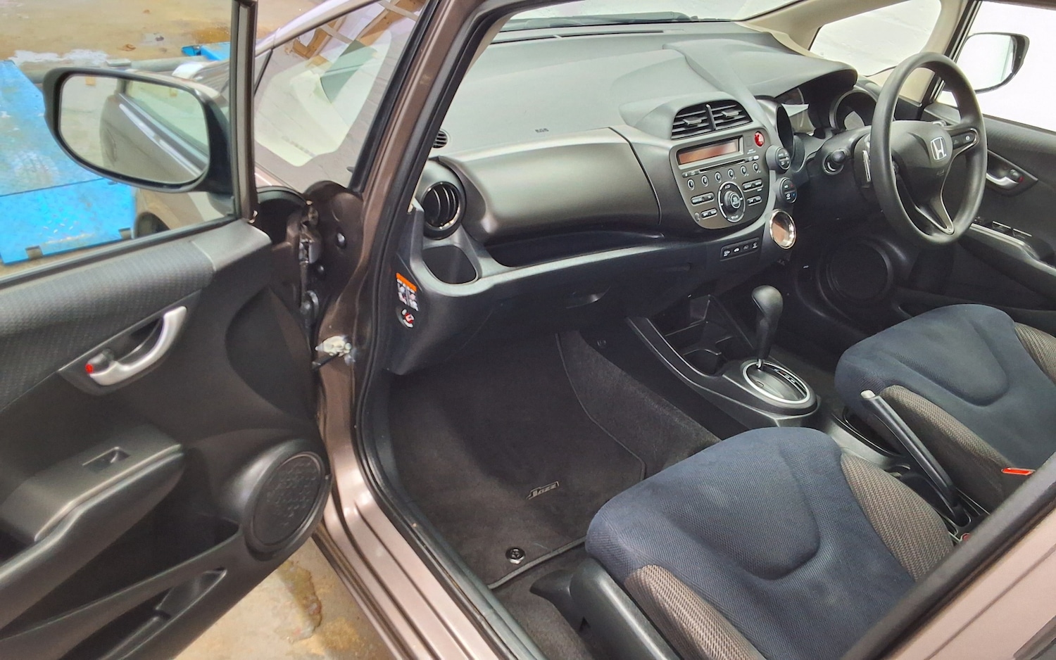 Used Honda Jazz 2011 for sale - 77022973: Photo 21