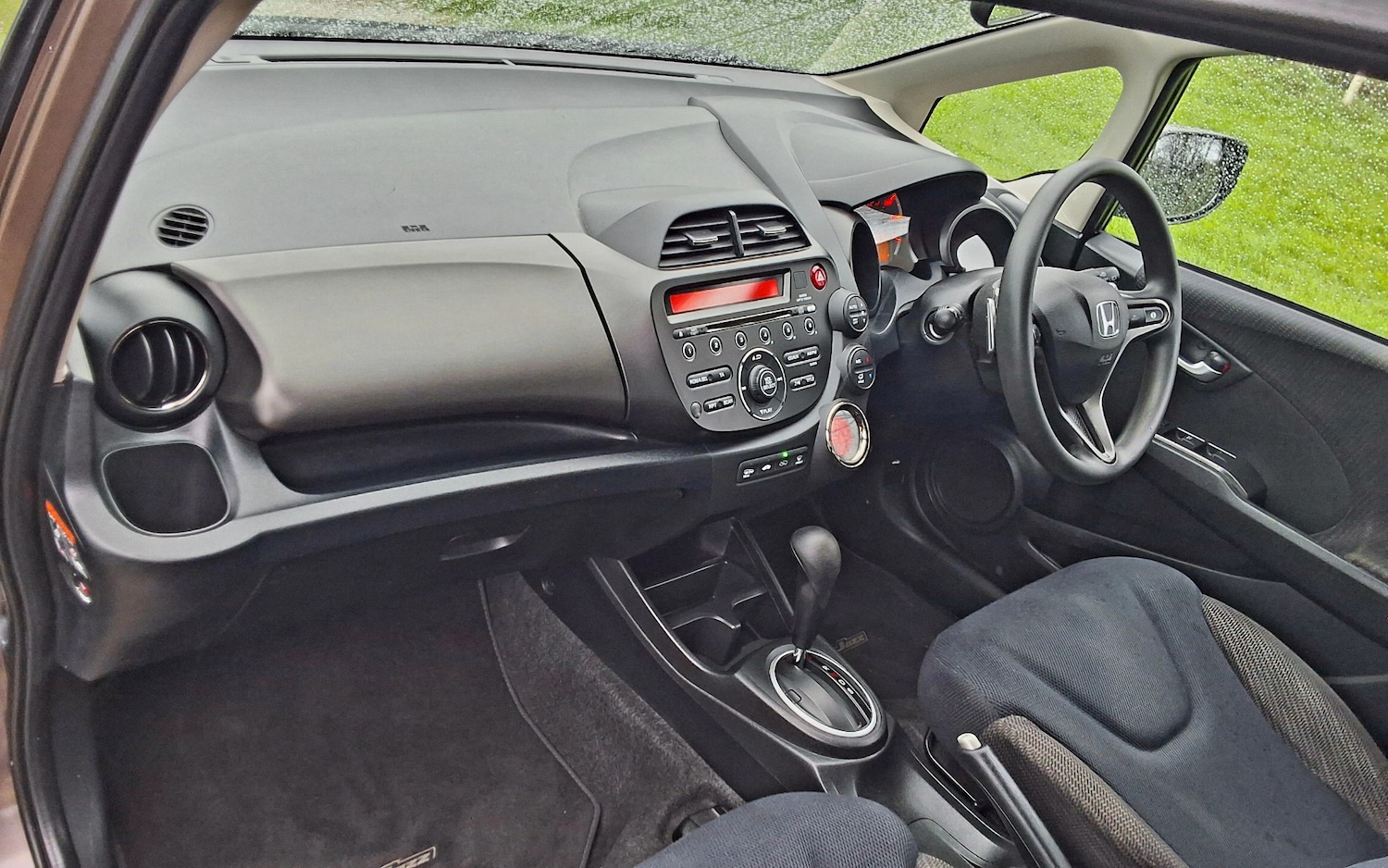 Used Honda Jazz 2011 for sale - 77022973: Photo 23