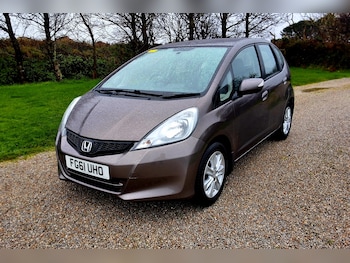 Used Honda Jazz 2011 for sale - 77022973: Photo