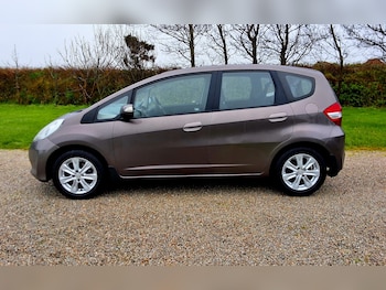 Used Honda Jazz 2011 for sale - 77022973: Photo