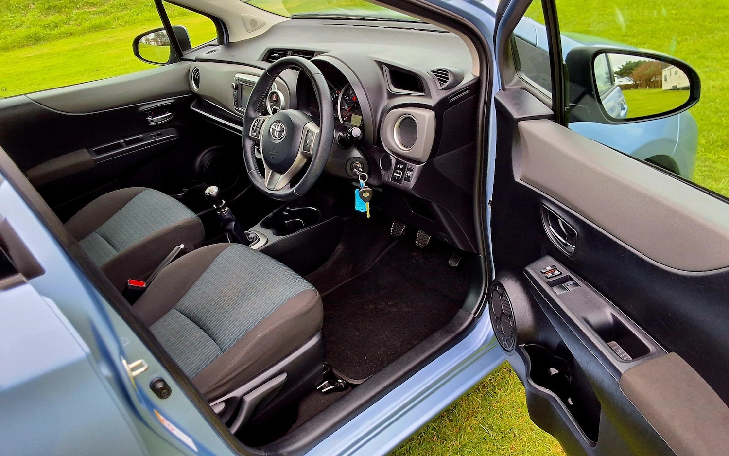 Used Toyota Yaris 2012 for sale - 76243962: Photo 18