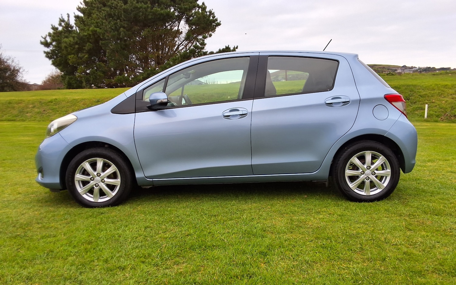 Used Toyota Yaris 2012 for sale - 76243962: Photo 3