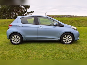 Used Toyota Yaris 2012 for sale - 76243962: Photo