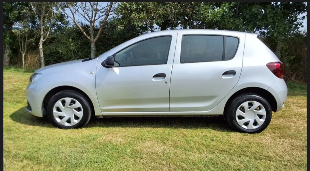 Used Dacia Sandero 2017 for sale - 77873238: Photo 4
