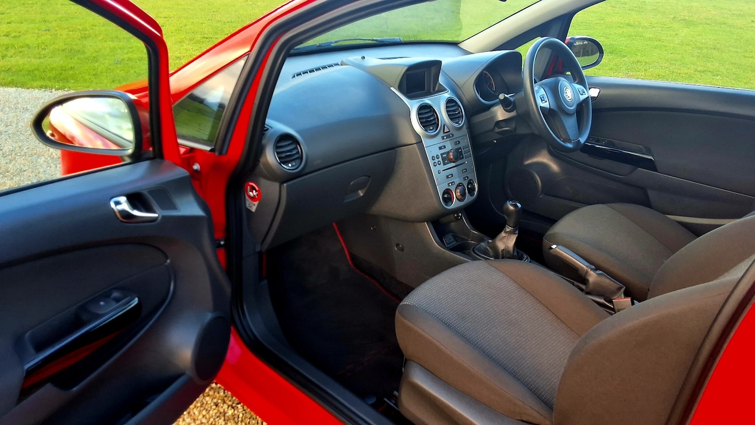 Used Vauxhall Corsa 2011 for sale - 77168114: Photo 18