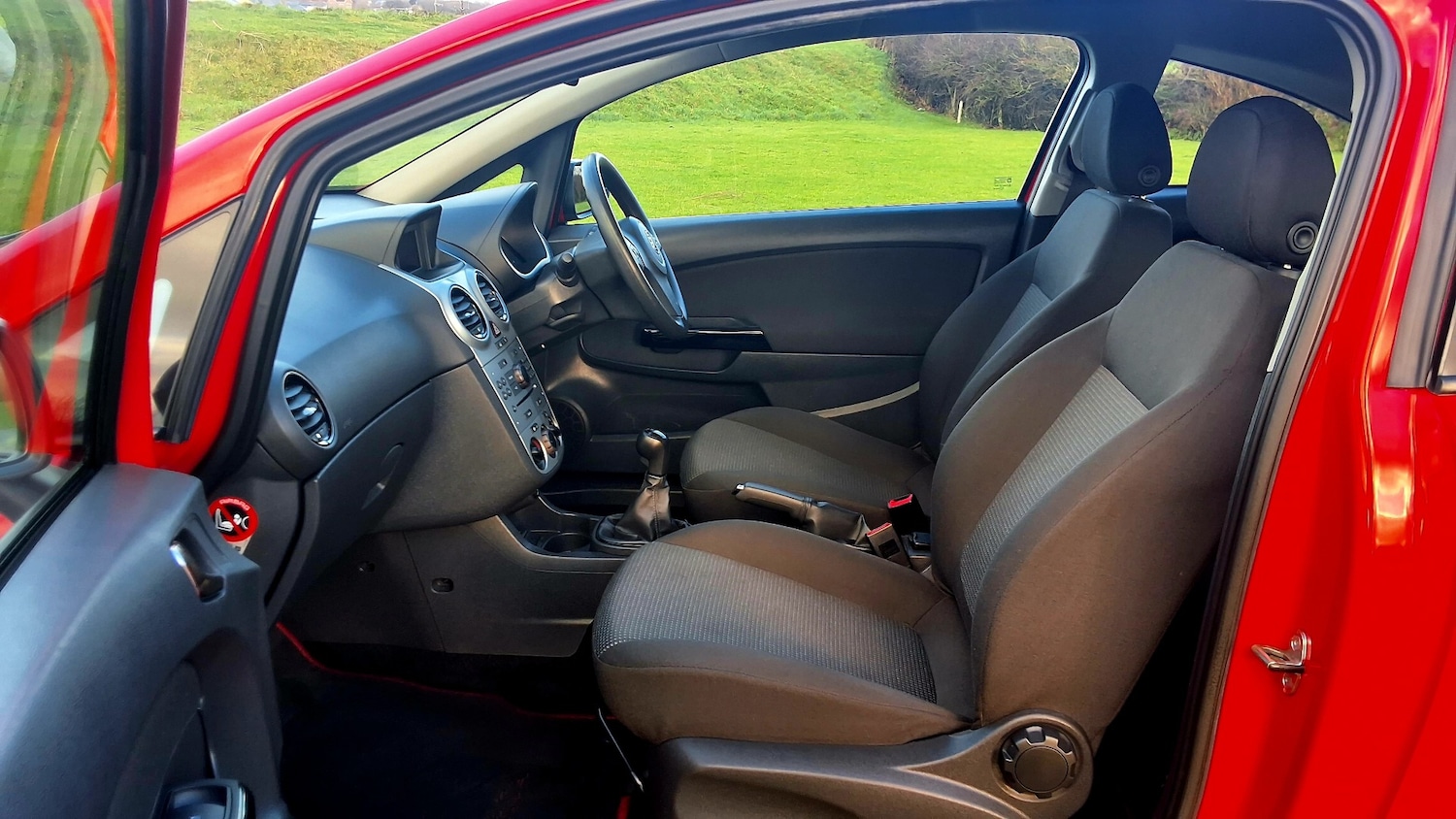 Used Vauxhall Corsa 2011 for sale - 77168114: Photo 20