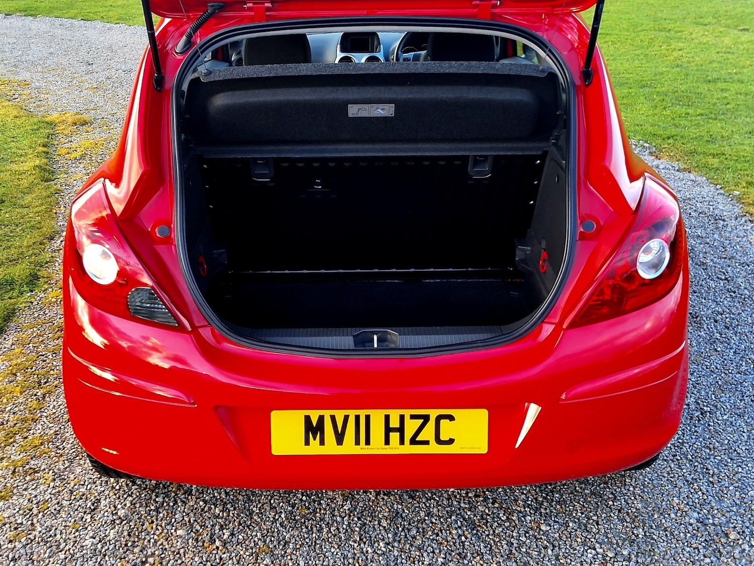 Used Vauxhall Corsa 2011 for sale - 77168114: Photo 7