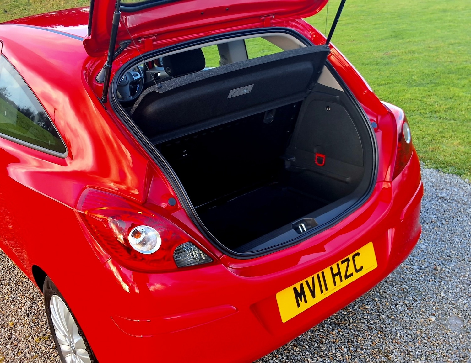 Used Vauxhall Corsa 2011 for sale - 77168114: Photo 8