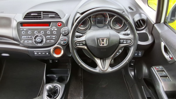 Used Honda Jazz 2015 for sale - 76274250: Photo 13