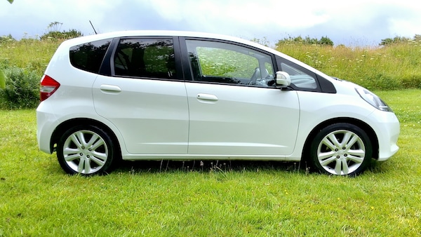 Used Honda Jazz 2015 for sale - 76274250: Photo 3