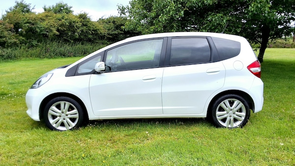 Used Honda Jazz 2015 for sale - 76274250: Photo 4