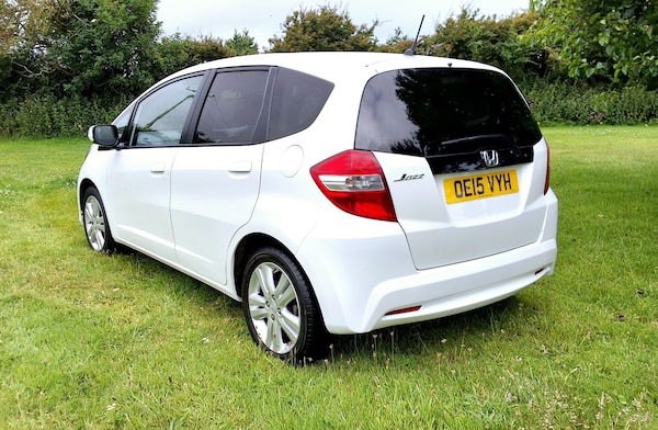 Used Honda Jazz 2015 for sale - 76274250: Photo 8