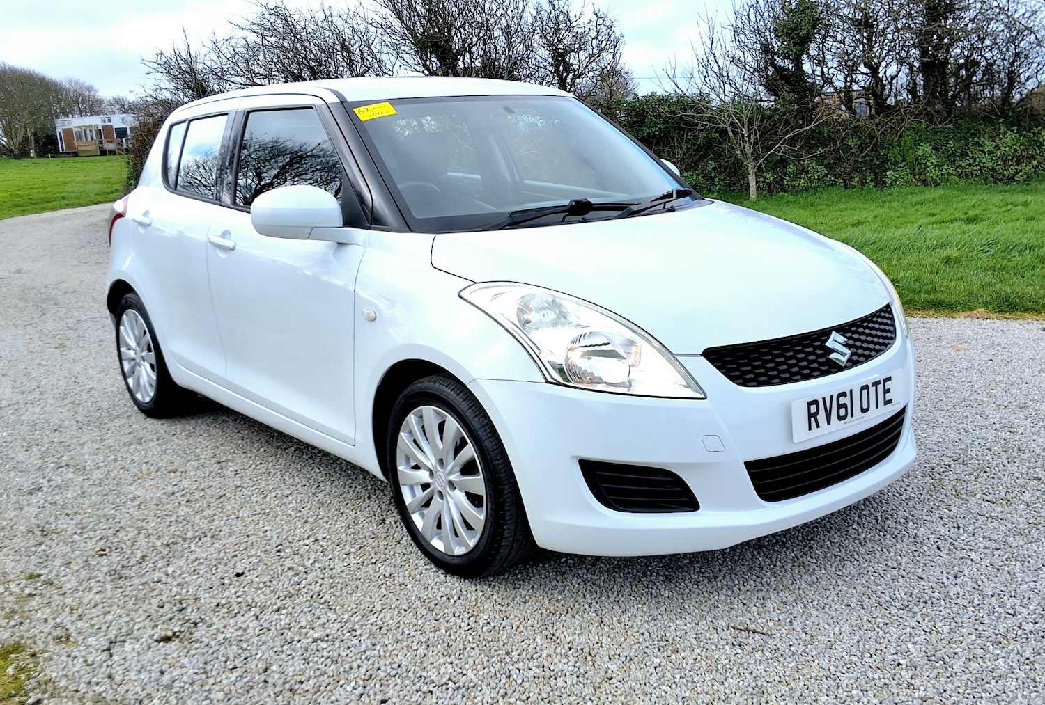 Used Suzuki Swift 2011 for sale - 77663705: Photo 2