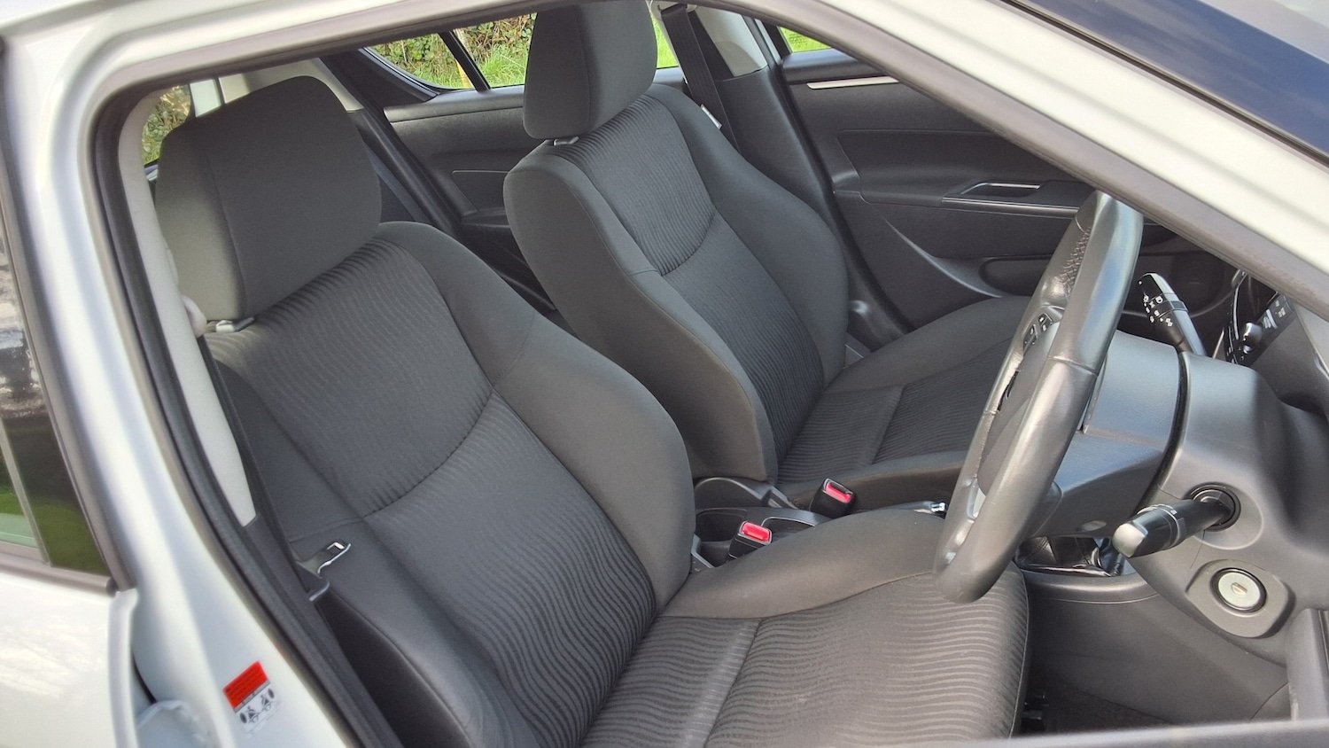 Used Suzuki Swift 2011 for sale - 77663705: Photo 22