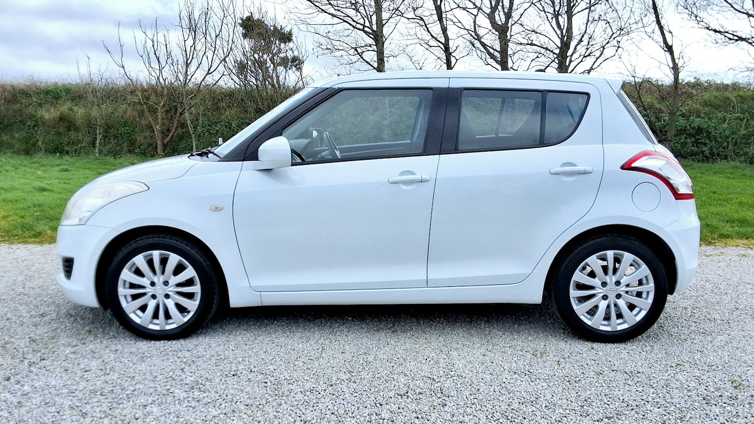 Used Suzuki Swift 2011 for sale - 77663705: Photo 4