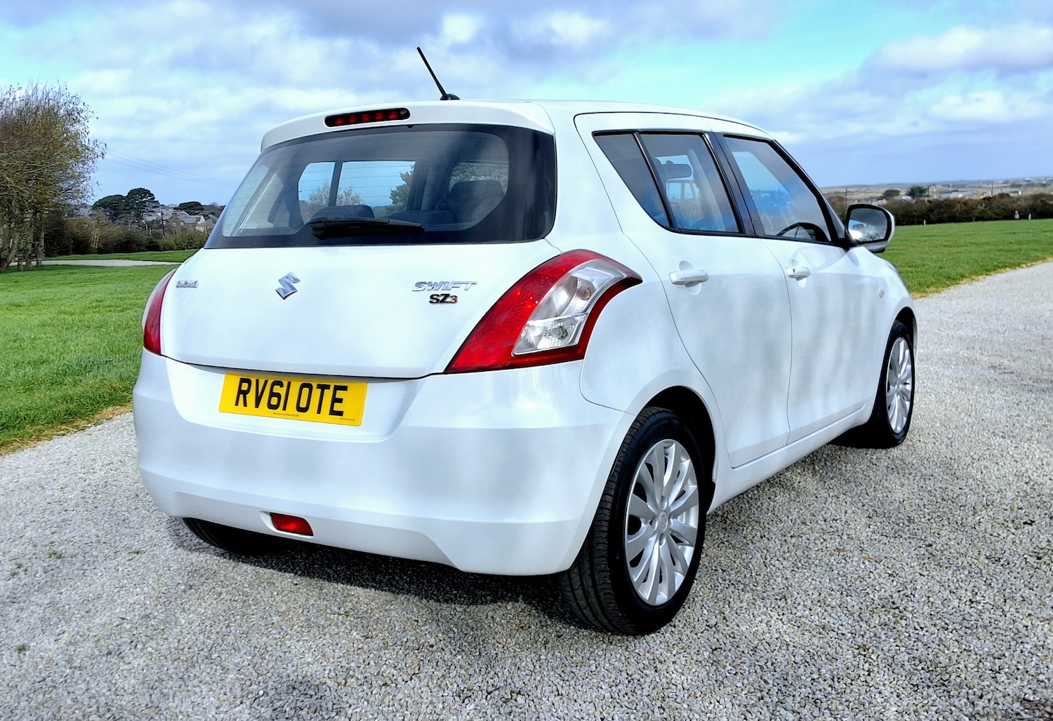 Used Suzuki Swift 2011 for sale - 77663705: Photo 6