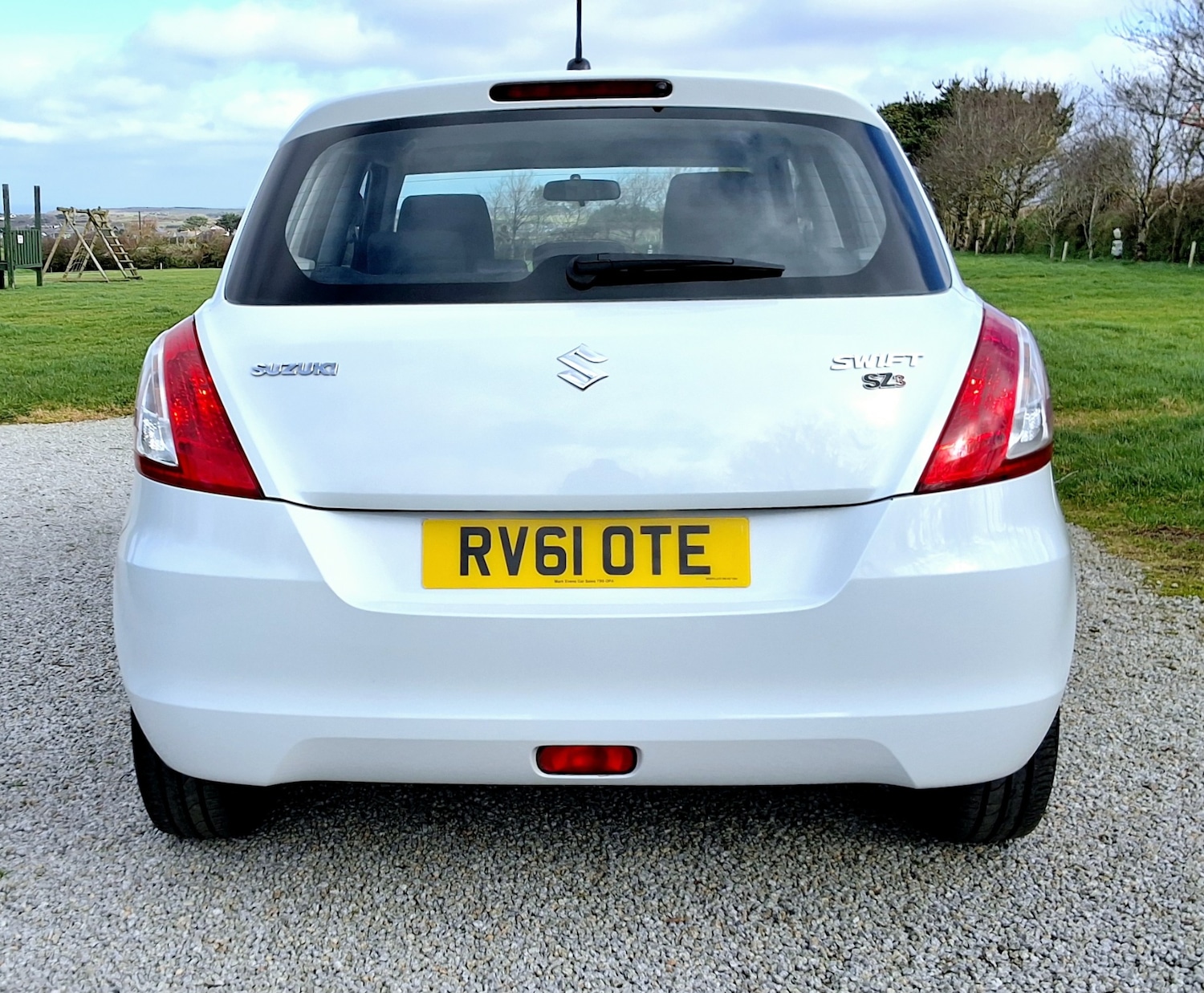 Used Suzuki Swift 2011 for sale - 77663705: Photo 7