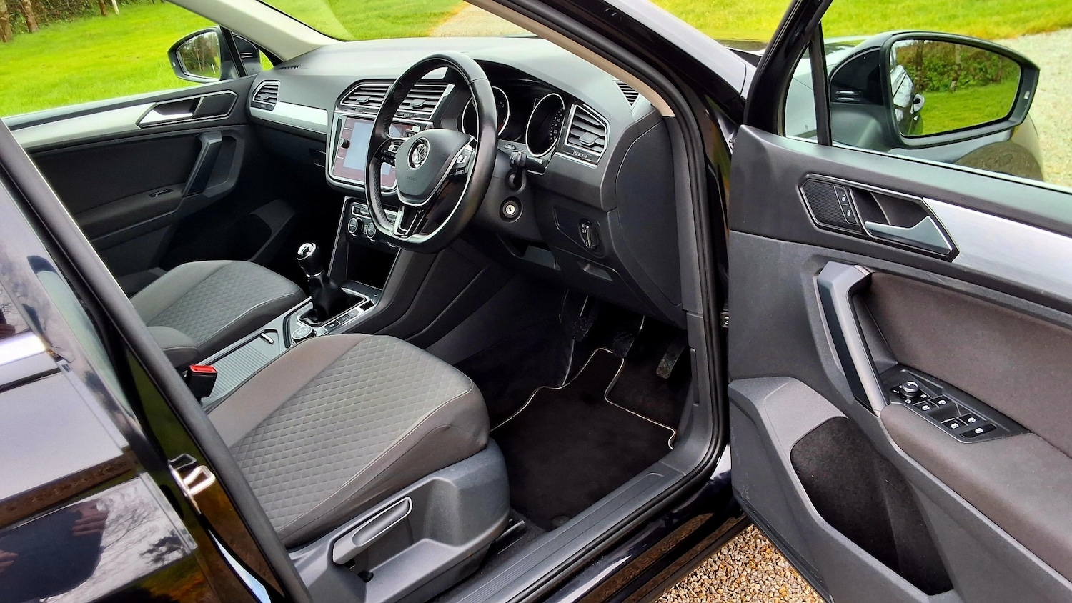 Used Volkswagen Tiguan 2017 for sale - 77247600: Photo 19