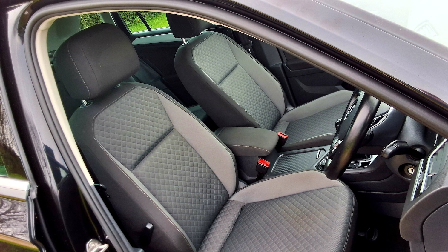 Used Volkswagen Tiguan 2017 for sale - 77247600: Photo 21