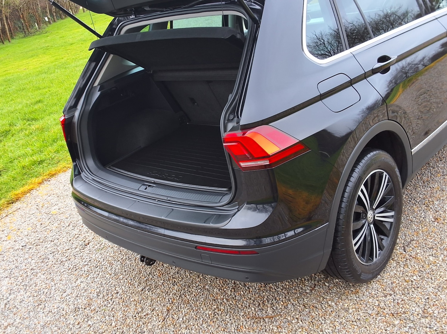 Used Volkswagen Tiguan 2017 for sale - 77247600: Photo 8