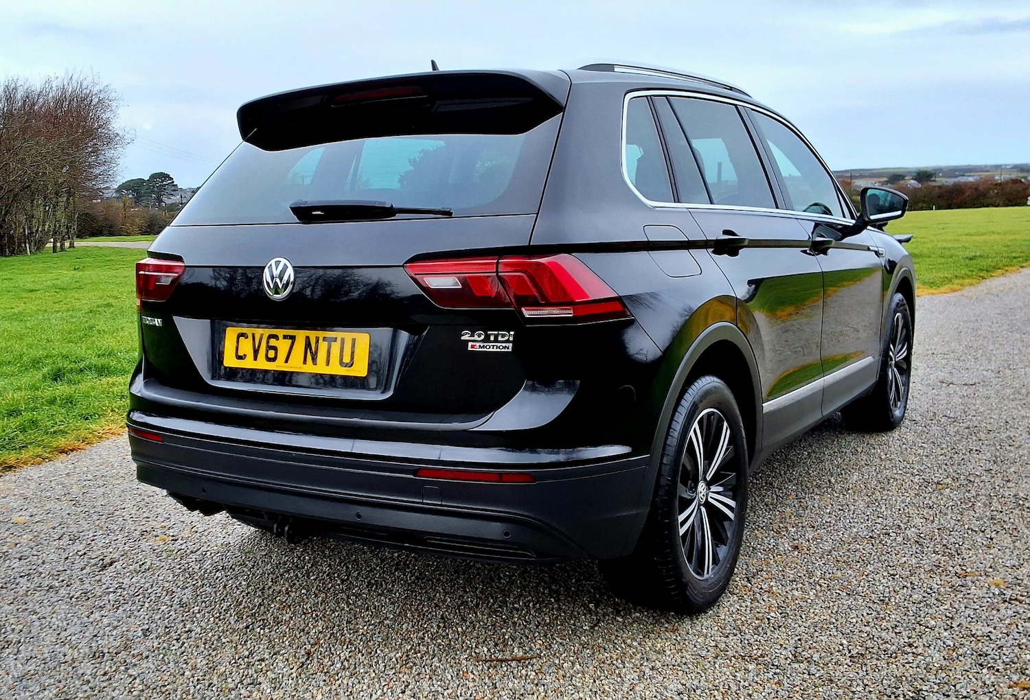 Used Volkswagen Tiguan 2017 for sale - 77247600: Photo 9