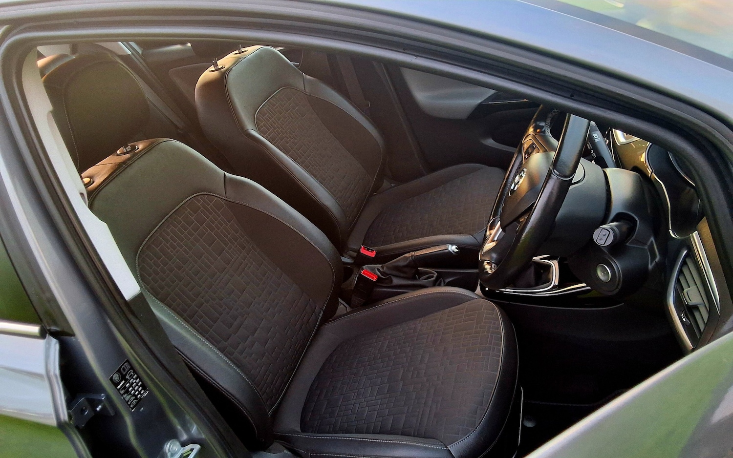 Used Vauxhall Corsa 2015 for sale - 76445945: Photo 20