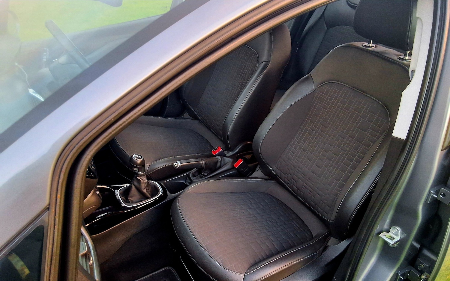 Used Vauxhall Corsa 2015 for sale - 76445945: Photo 24