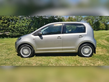 Used Volkswagen up! 2014 for sale - 78762628: Photo