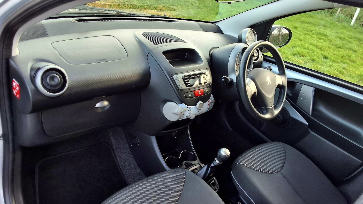 Used Toyota AYGO 2012 for sale - 77535849: Photo 21