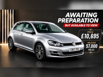 Used Volkswagen Golf 2017 for sale - 78674480: Photo