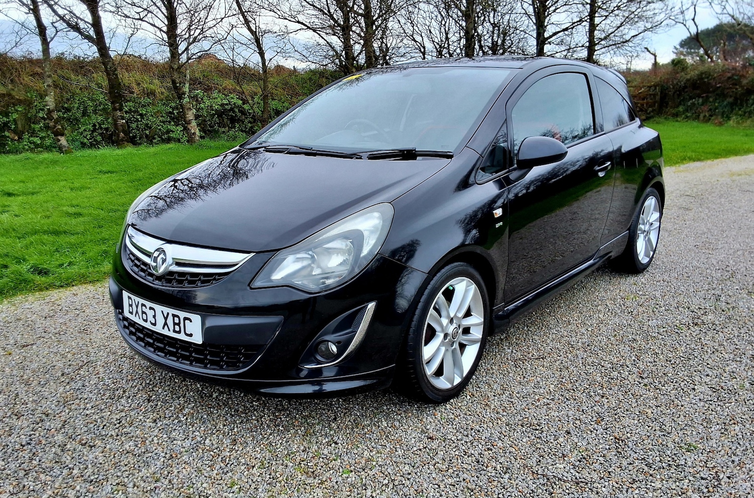 Used Vauxhall Corsa 2013 for sale - 77045507: Photo 2