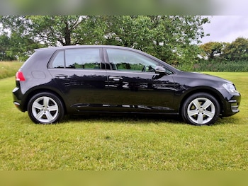 Used Volkswagen Golf 2016 for sale - 75421015: Photo