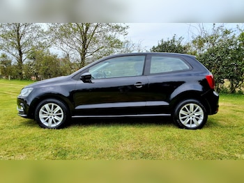 Used Volkswagen Polo 2015 for sale - 78533348: Photo