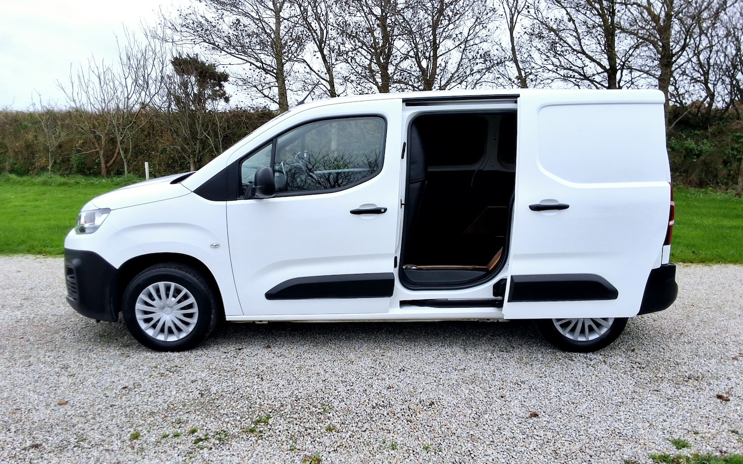 Used Citroen Berlingo 2019 for sale - 76570996: Photo 4