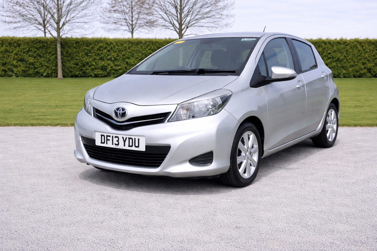 Used Toyota Yaris 2013 for sale - 78183236: Photo 2