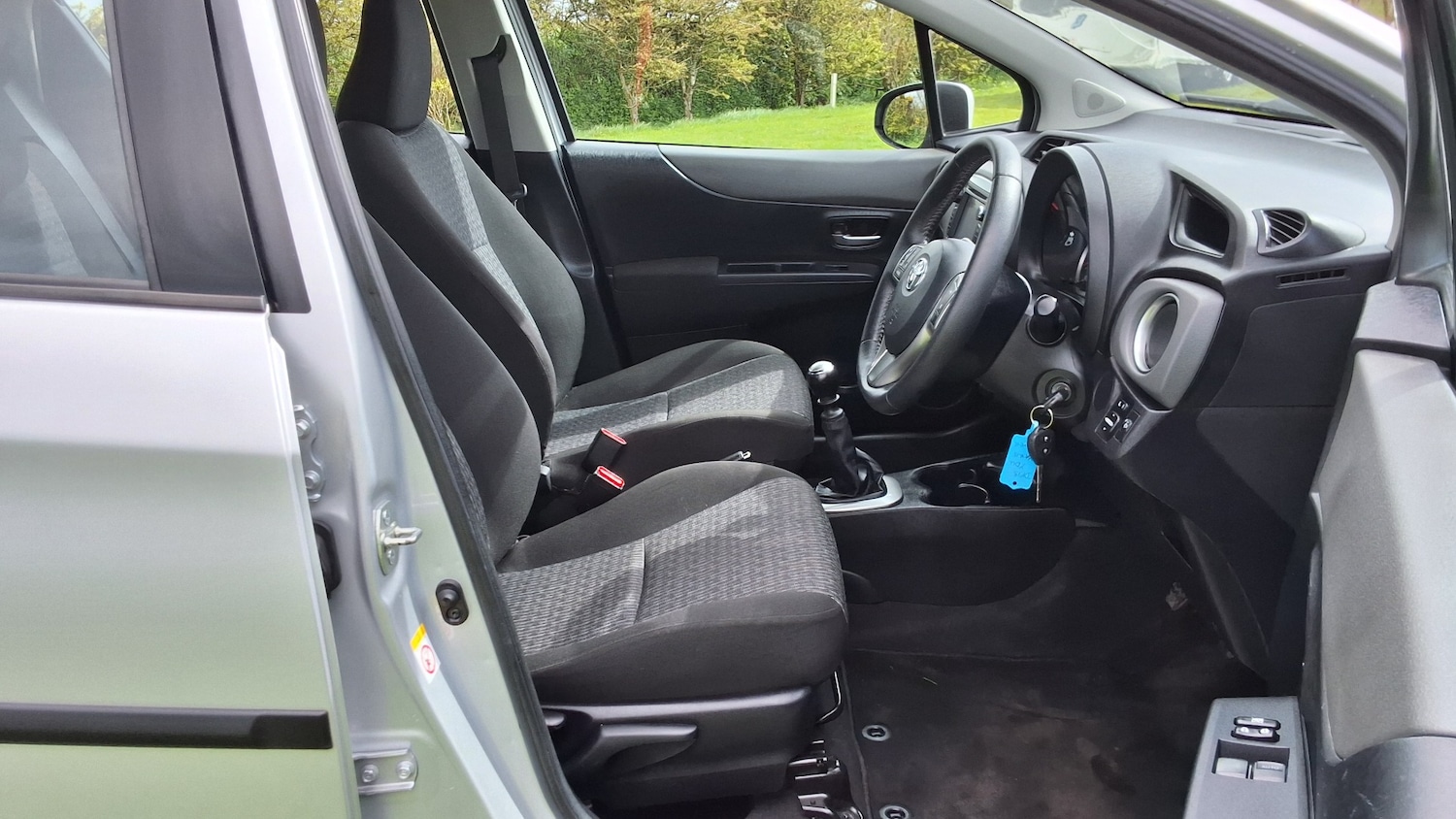 Used Toyota Yaris 2013 for sale - 78183236: Photo 21