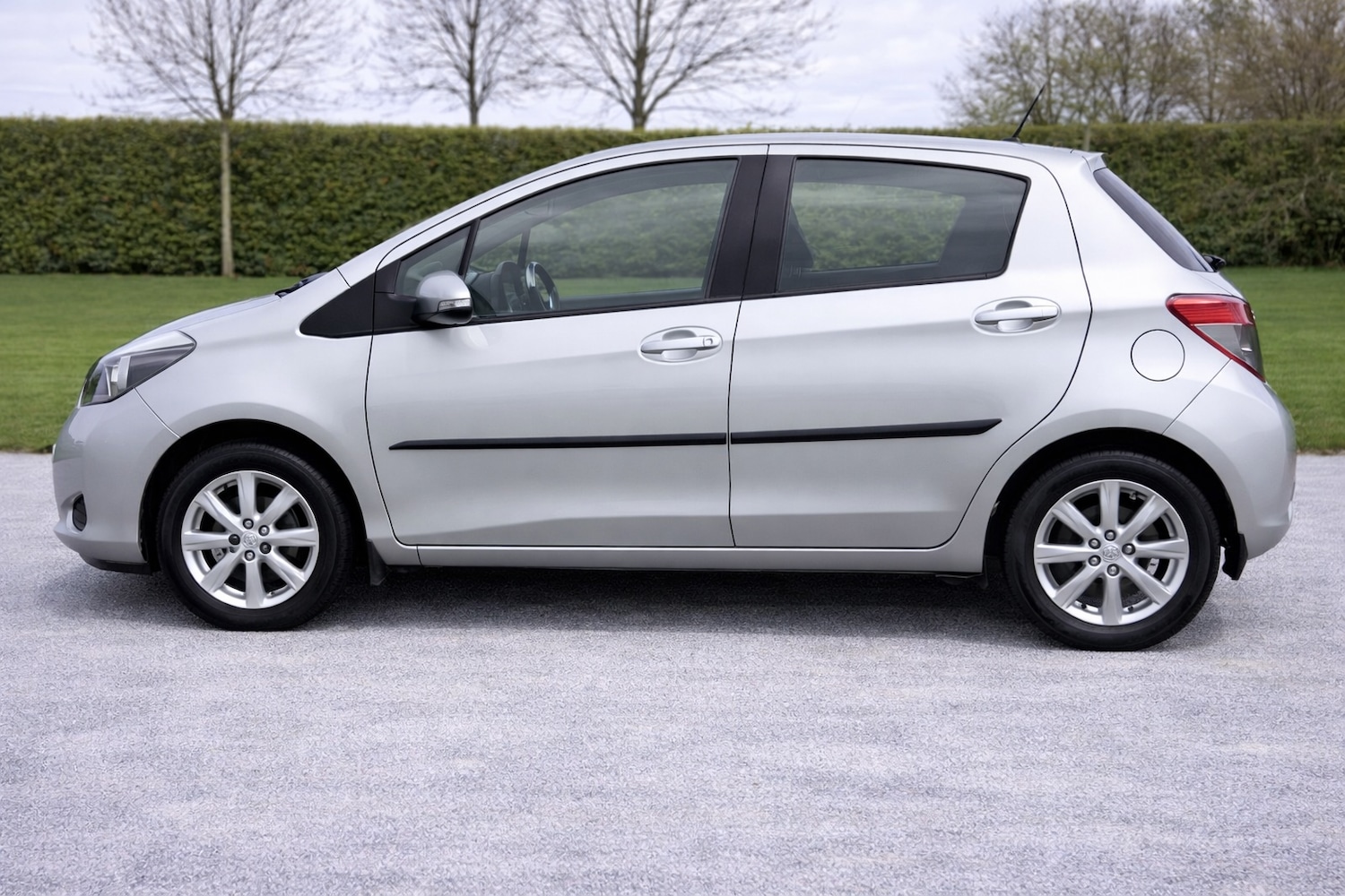 Used Toyota Yaris 2013 for sale - 78183236: Photo 4