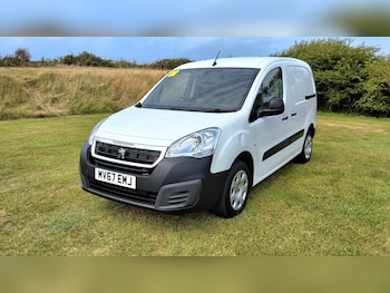 Used Peugeot Partner 2017 for sale - 76588327: Photo