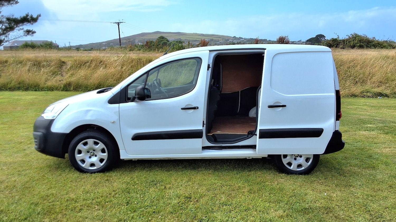 Used Peugeot Partner 2017 for sale - 76588327: Photo 6