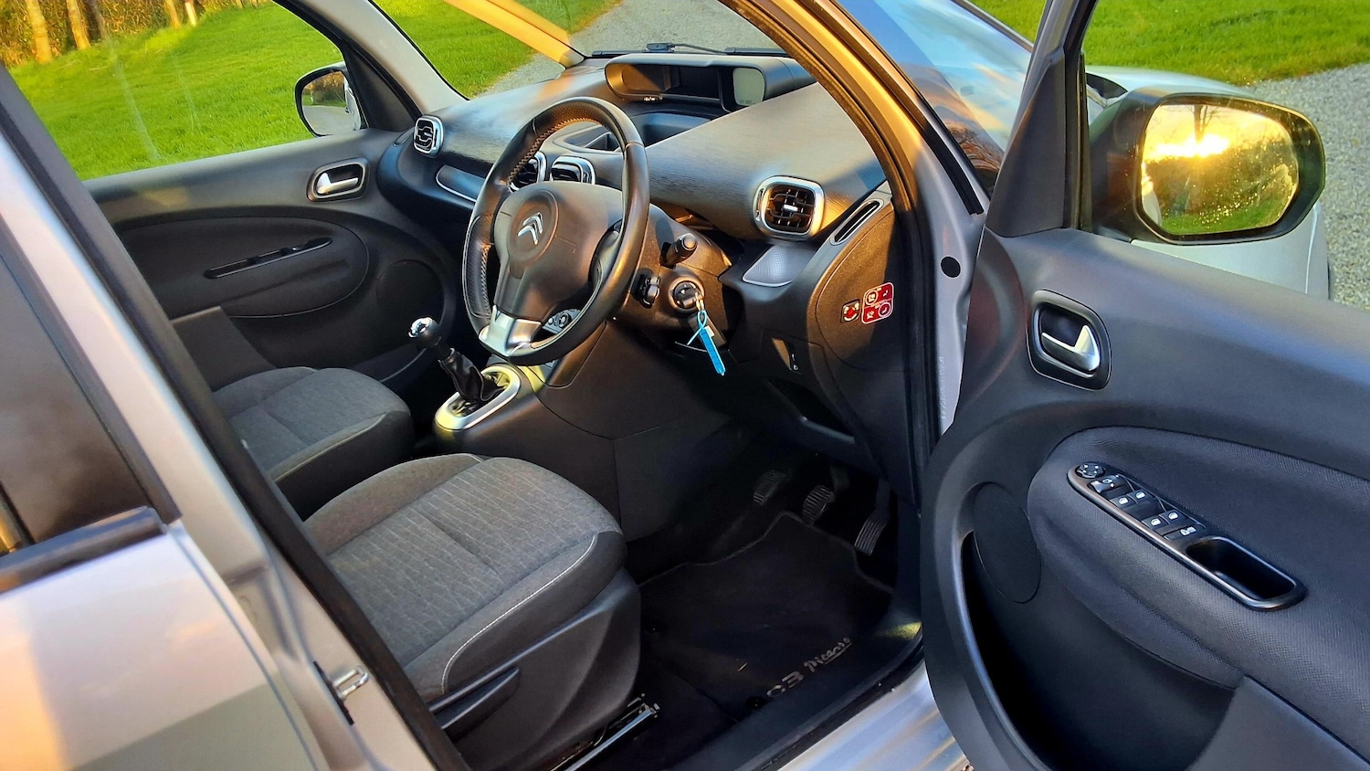 Used Citroen C3 Picasso 2017 for sale - 77206551: Photo 16