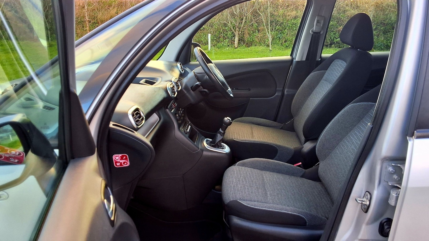 Used Citroen C3 Picasso 2017 for sale - 77206551: Photo 21