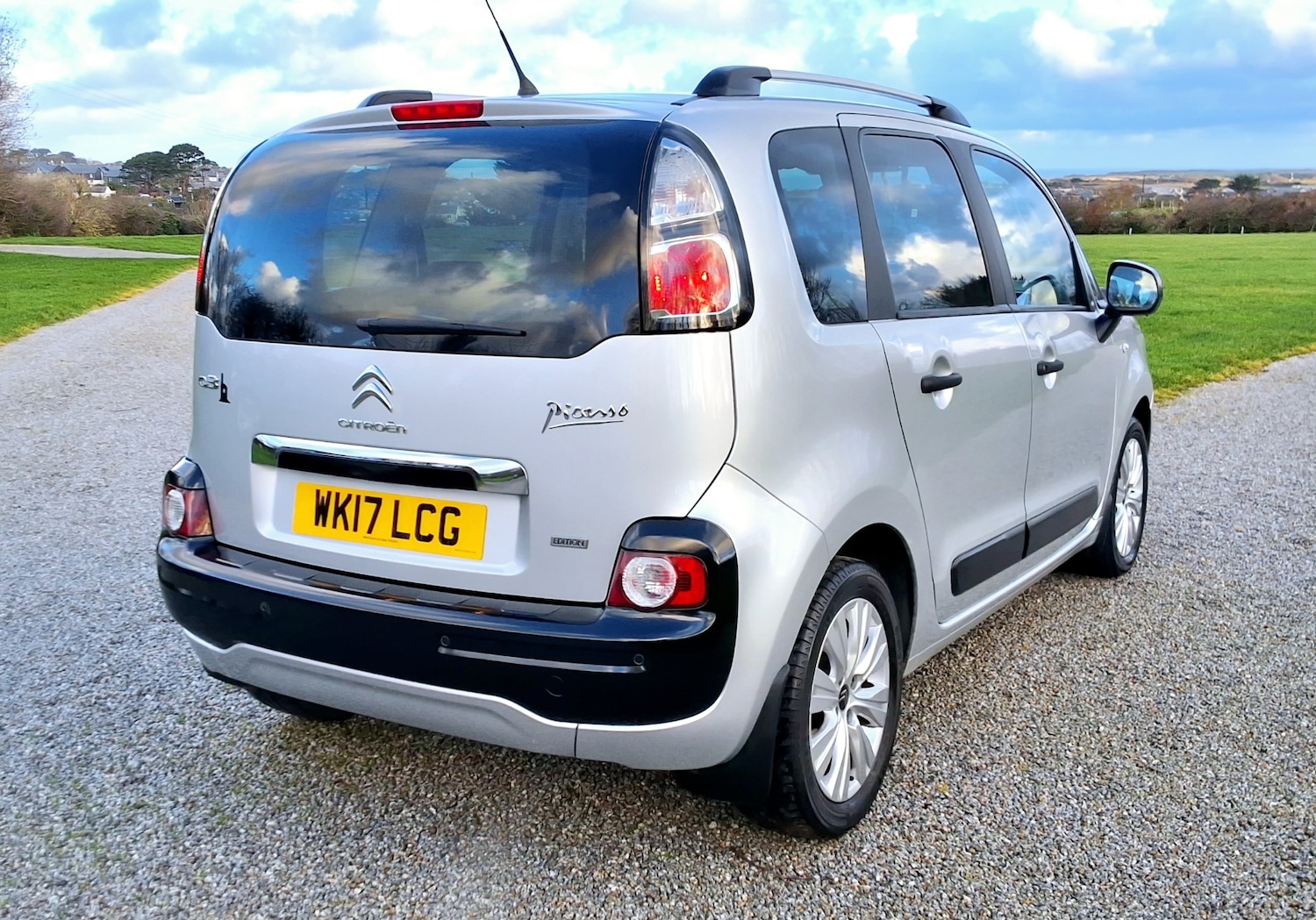 Used Citroen C3 Picasso 2017 for sale - 77206551: Photo 5