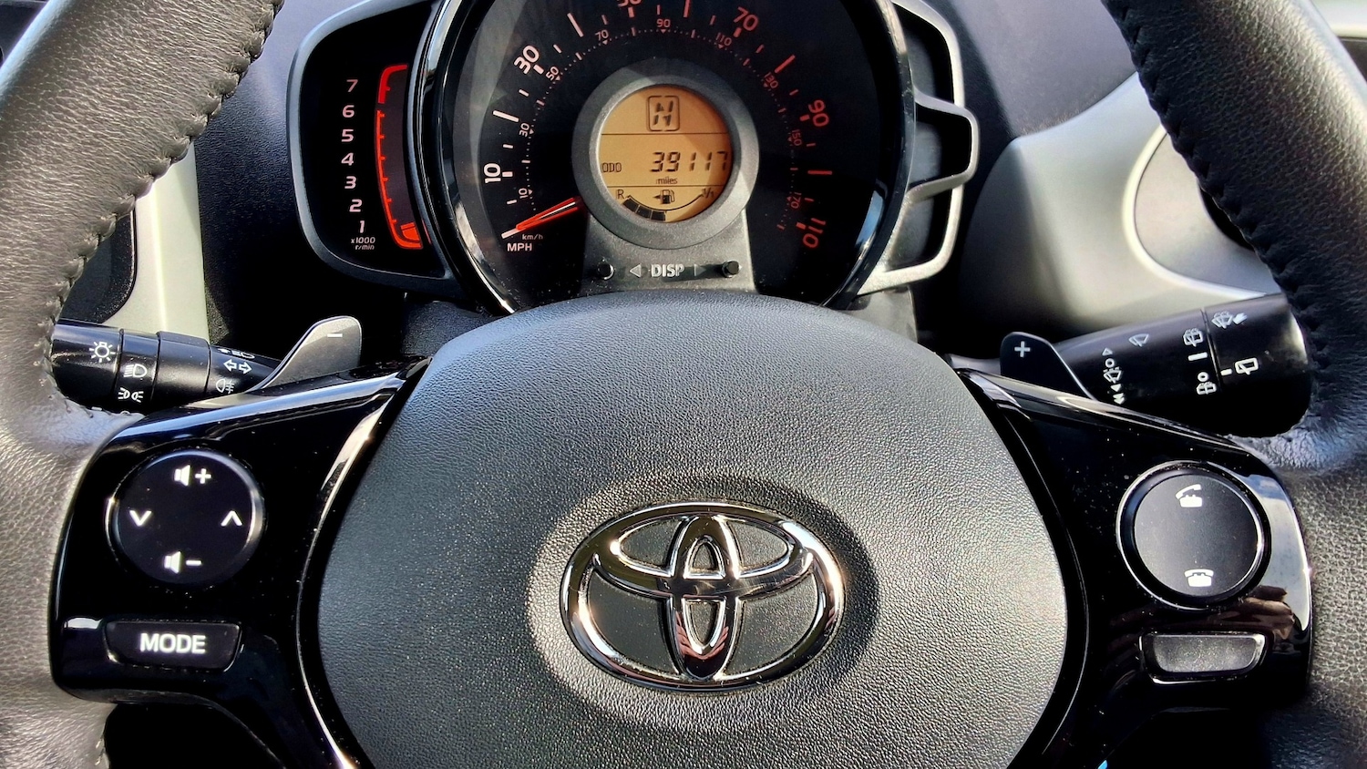 Used Toyota AYGO 2014 for sale - 77465846: Photo 19