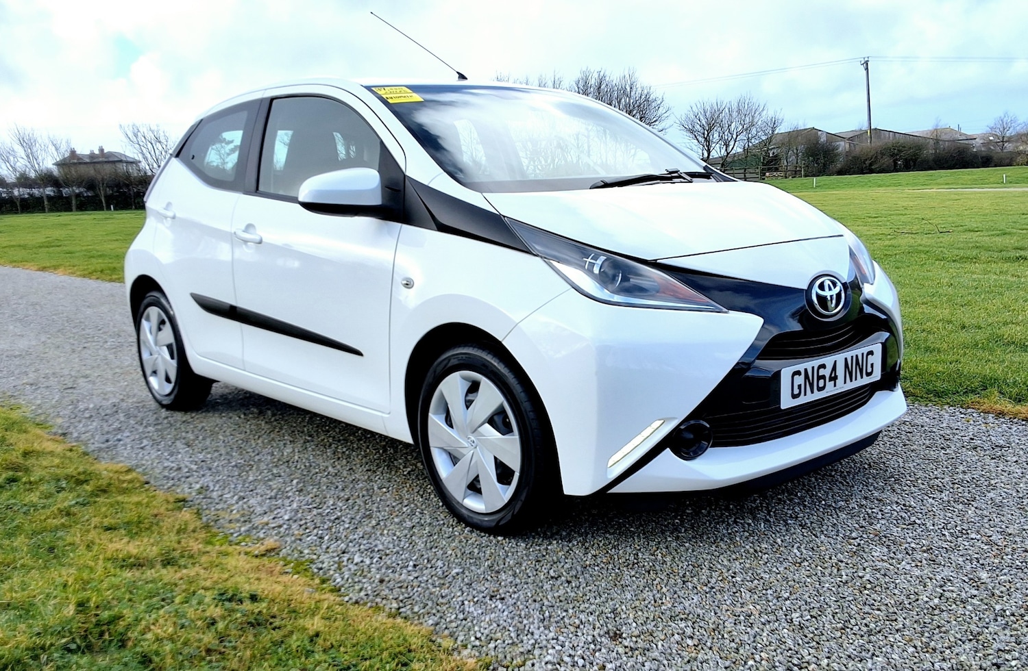 Used Toyota AYGO 2014 for sale - 77465846: Photo 2
