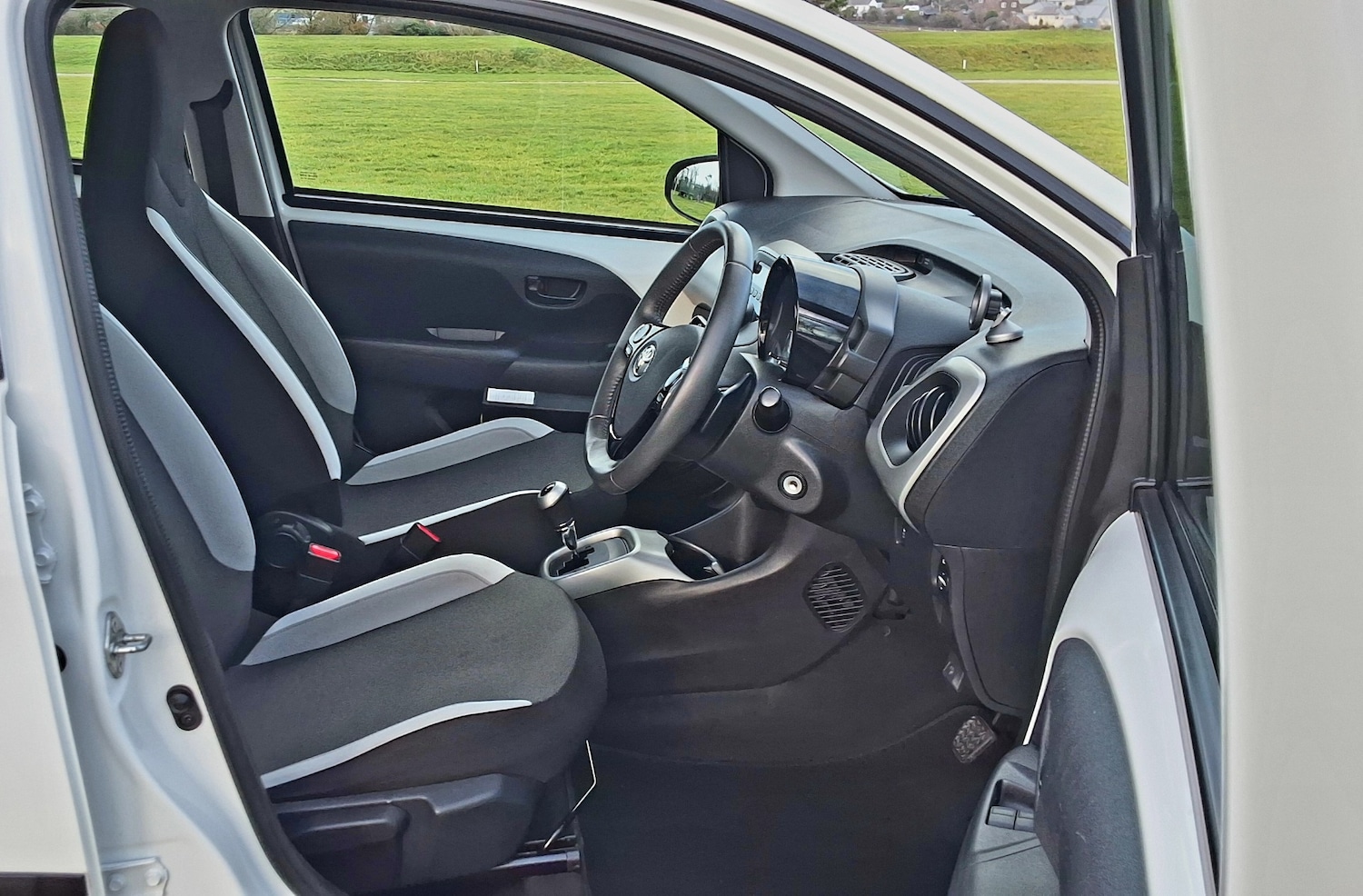 Used Toyota AYGO 2014 for sale - 77465846: Photo 21