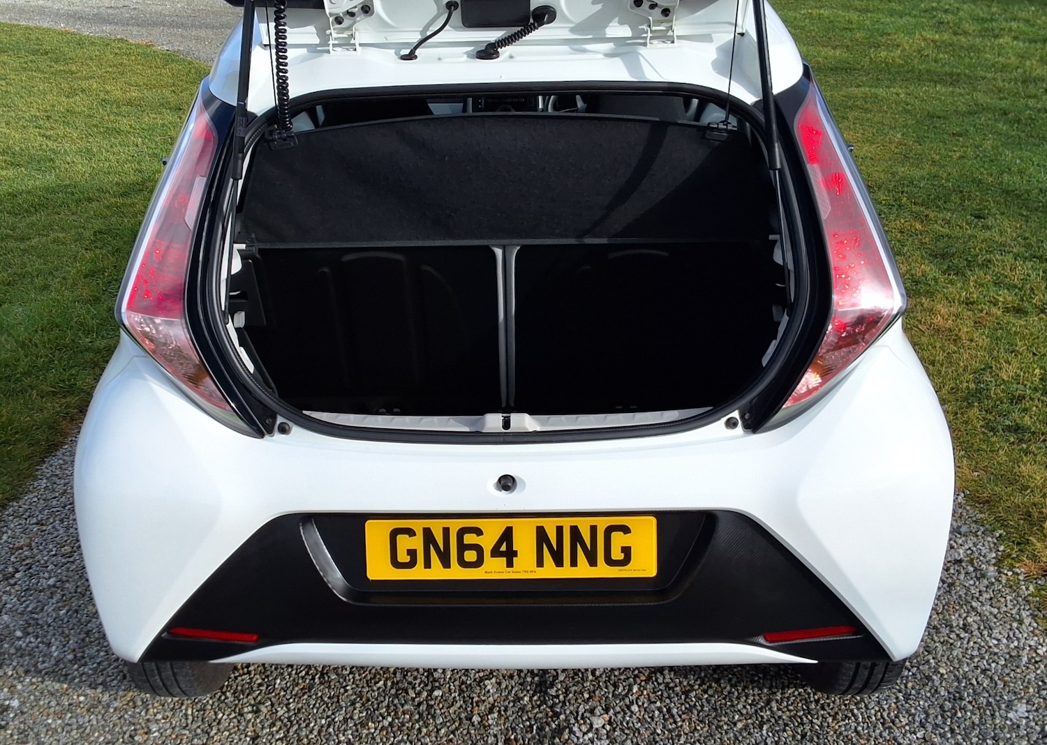 Used Toyota AYGO 2014 for sale - 77465846: Photo 9