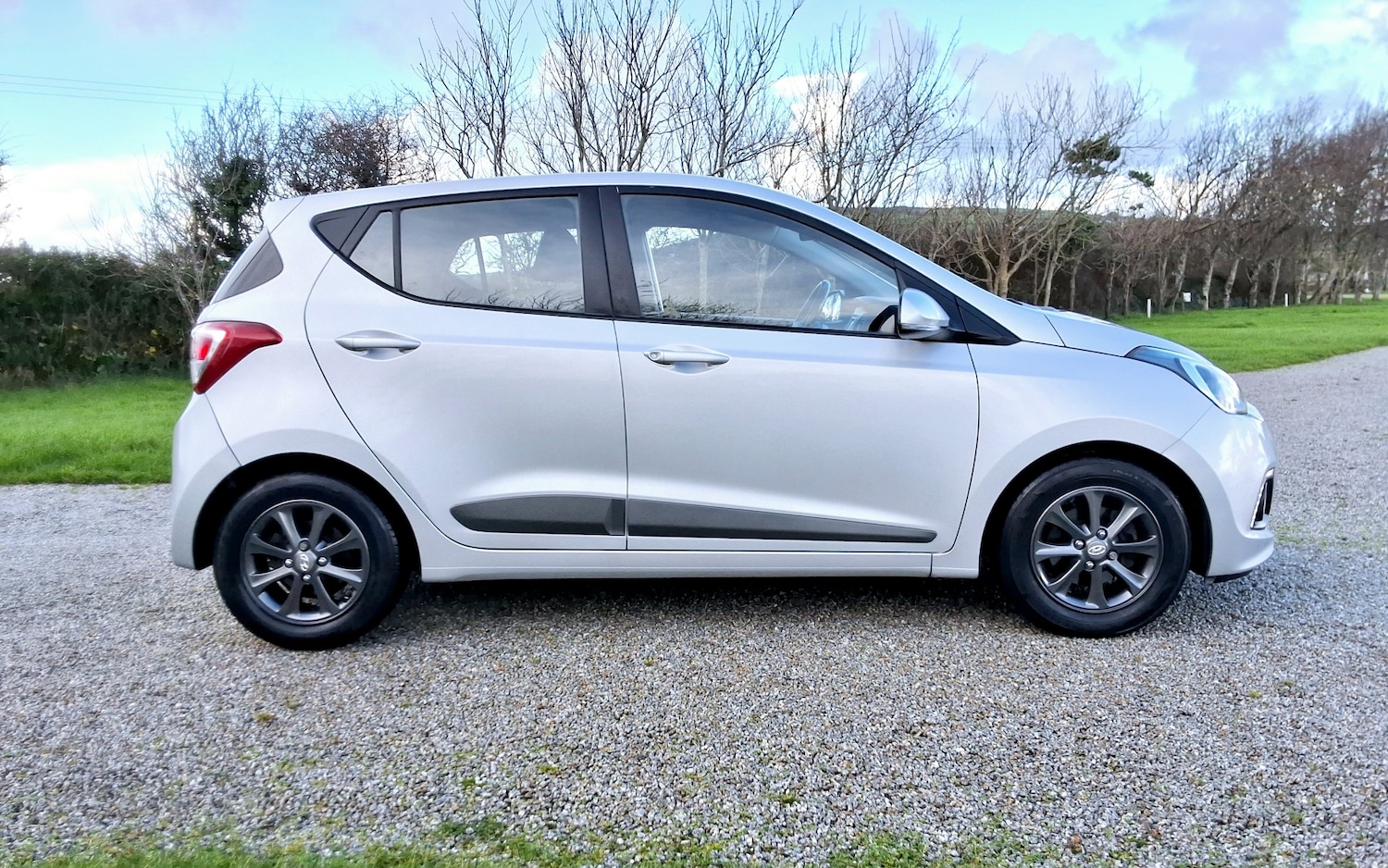 Used Hyundai i10 2014 for sale - 77947120: Photo 3