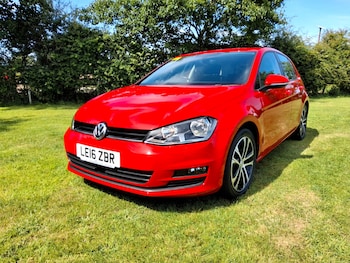 Used Volkswagen Golf 2016 for sale - 79130135: Photo